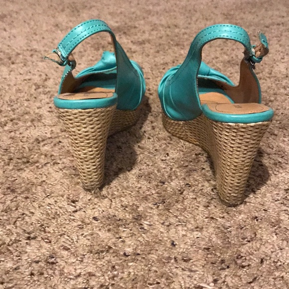 Apt. 9 callista peep toe sling back wedges. - Picture 3 of 4